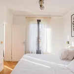Le Marais - Iconic Penthouse With Balcony Apartman