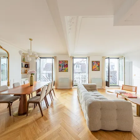 Le Marais - Iconic Penthouse With Balcony * 파리