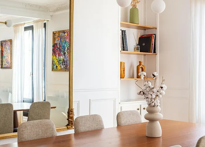 Le Marais - Iconic Penthouse With Balcony Appartement *