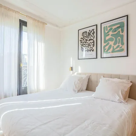 Le Marais - Iconic Penthouse With Balcony * Paris